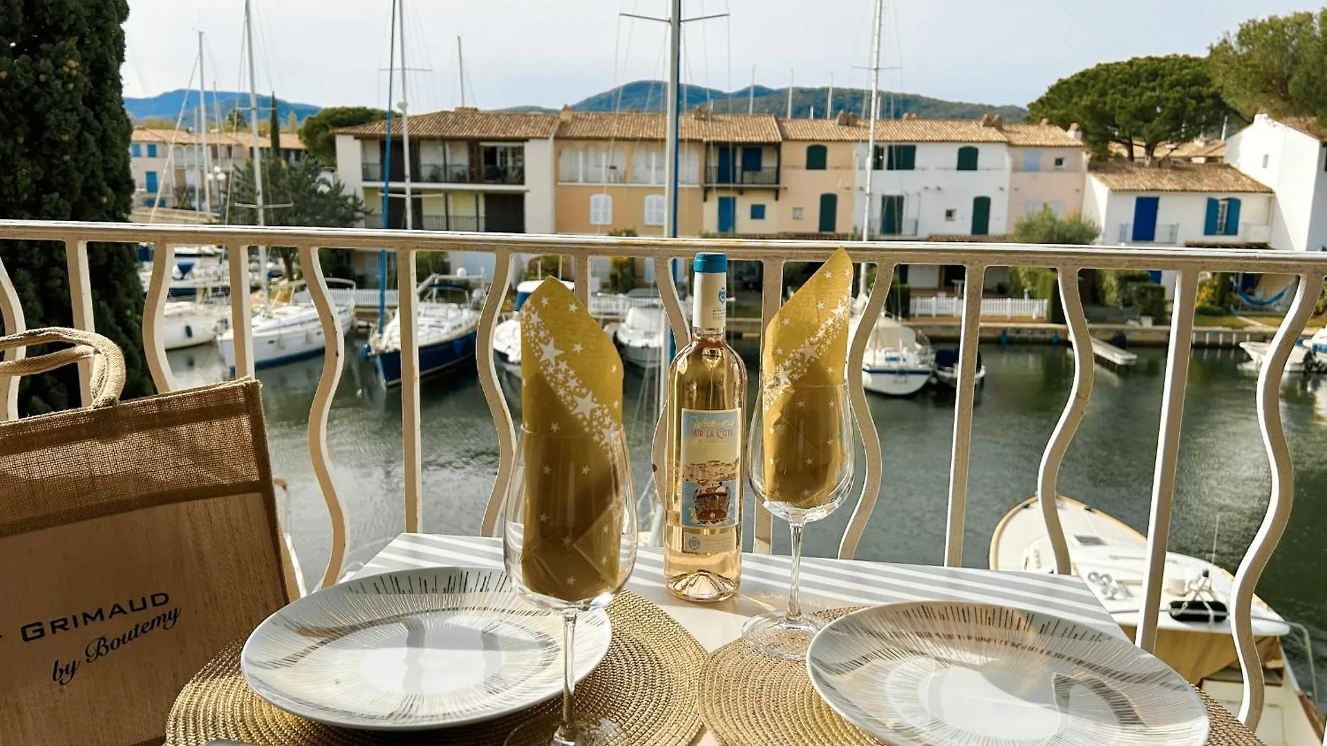 Exceptional Renovated Apartment In Port Grimaud