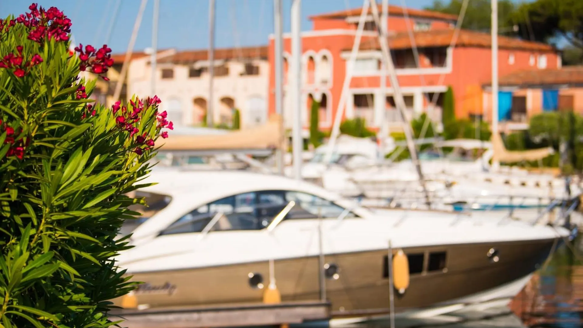 Exceptional Renovated Apartment In Port Grimaud France