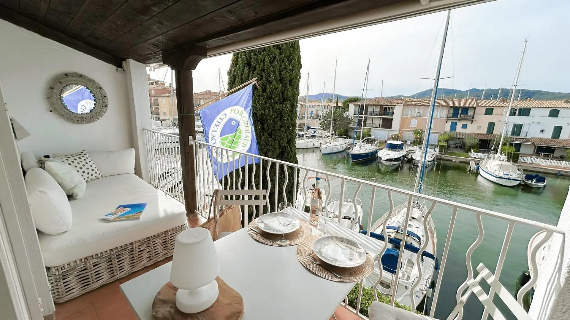 Exceptional Renovated Apartment In Port Grimaud